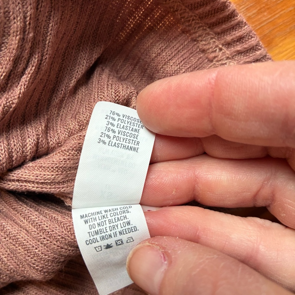 Aerie Ribbed Pink Henley Romper, XS/S/M, EUC - Picture 11 of 12